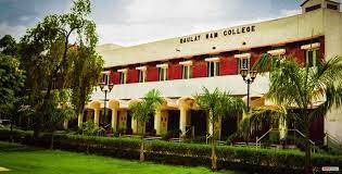 Daulat Ram College Image