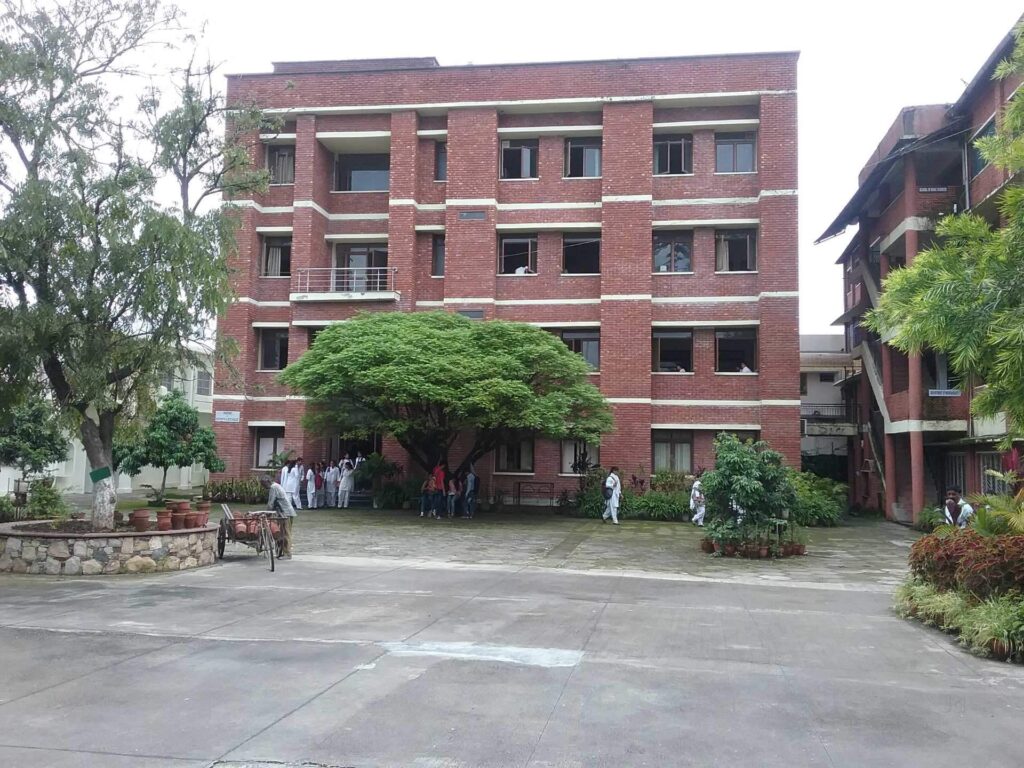 Sardar Bhagwan Singh University Image