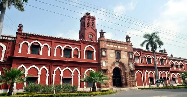 Aligarh Muslim University Image