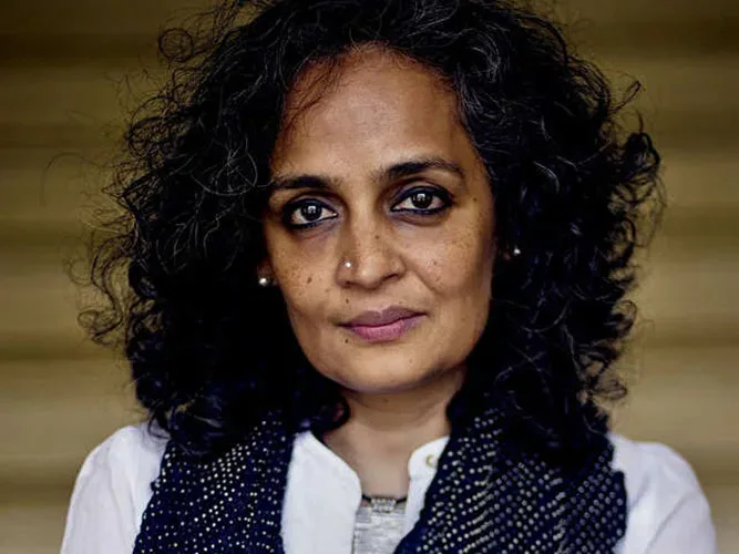 Arundhati Roy Image